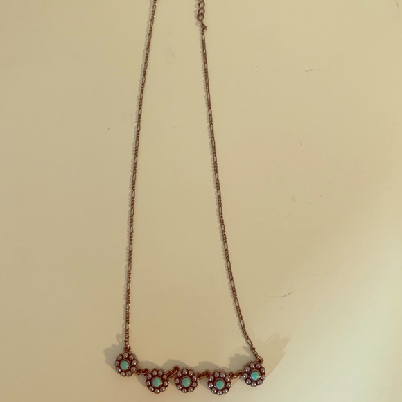 Jewelry - Silver necklace with turquoise flowers